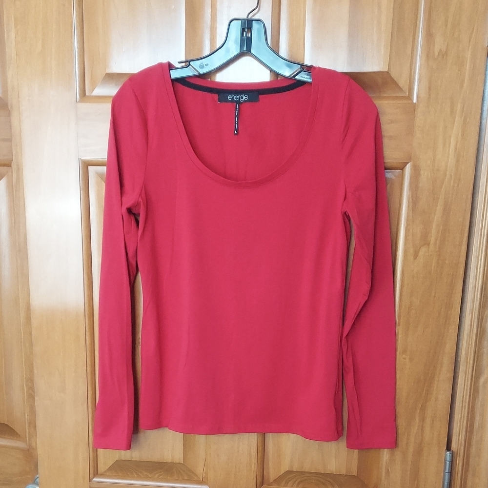Energie Red Long Sleeve Tee Shirt Scoop Neckline, Size Large Juniors, Like New▪︎